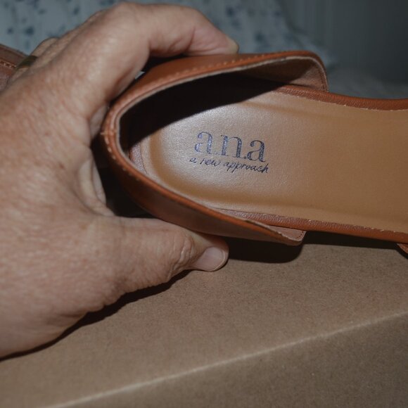 Pre-owned pair of A.N.A. cognac color flat sandals. Criss-cross straps, size 8 m - Picture 5 of 8